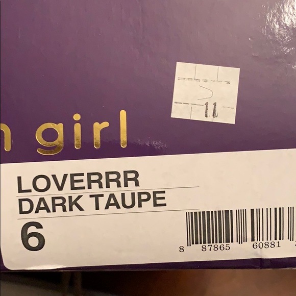 Laced up Sandals - Picture 4 of 4